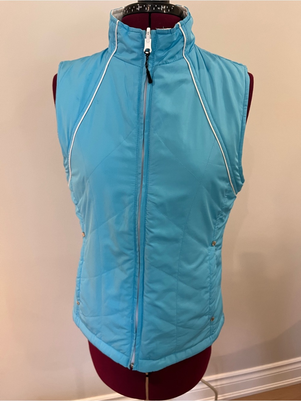 Sunice - reversible quilted golf vest in turquoise/white with piping